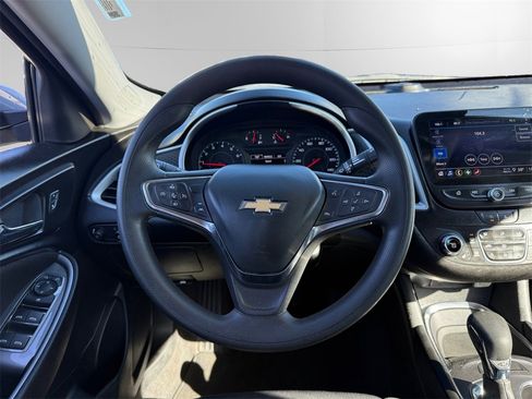Used 2023 Chevrolet Malibu LT image 12