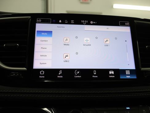 Used 2024 Chrysler Pacifica Touring-L FWD image 51