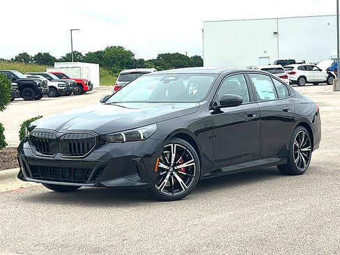 New 2027 BMW 530i w/ M Sport Package RWD image 2