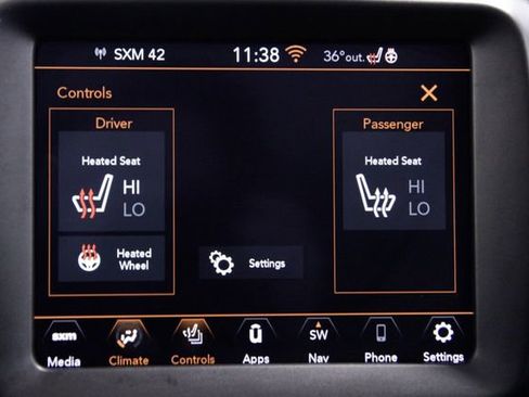 Used 2022 Jeep Renegade Latitude w/ Sun/Sound Group image 33