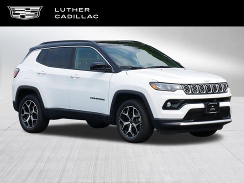 Used 2025 Jeep Compass Limited AWD/4WD image 1