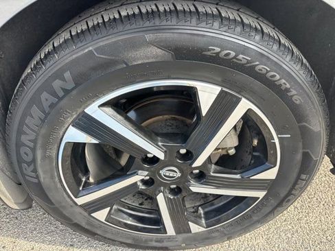 Used 2024 Nissan Sentra SV image 10