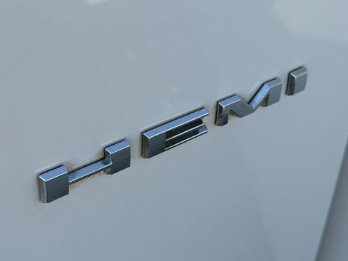 Used 2022 Dodge Challenger R/T image 10