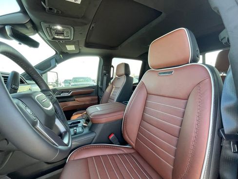 New 2026 GMC Sierra 2500 Denali Ultimate AWD/4WD image 21