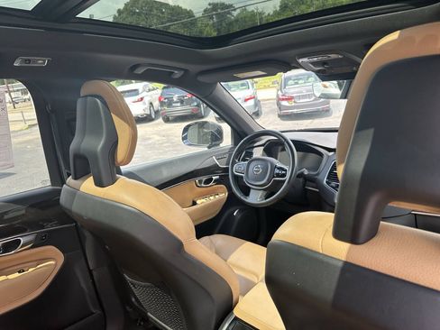 Used 2017 Volvo XC90 T6 Momentum w/ Vision Package AWD/4WD image 15