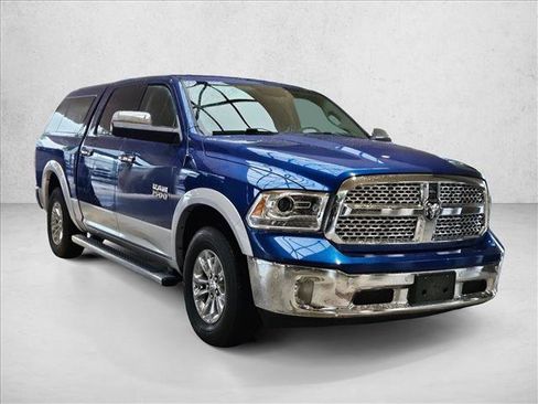 Used 2016 RAM 1500 Laramie w/ Convenience Group AWD/4WD image 3