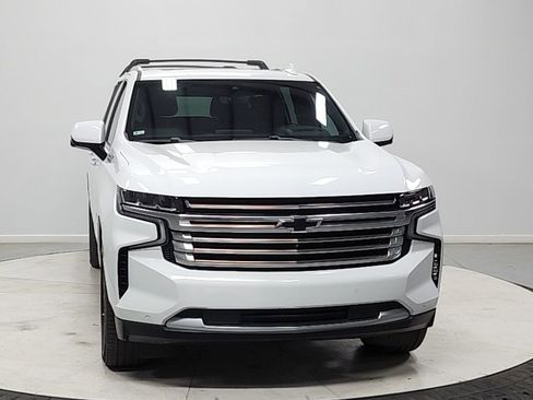 Used 2021 Chevrolet Suburban High Country w/ Premium Package AWD/4WD image 2
