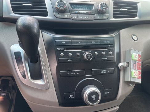 Used 2011 Honda Odyssey EX image 27