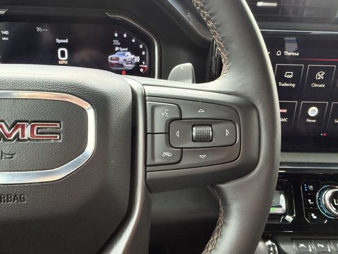 Used 2024 GMC Sierra 1500 AT4 w/ Technology Package AWD/4WD image 18