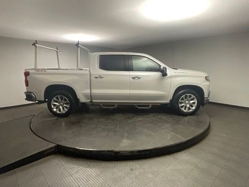 Certified 2022 Chevrolet Silverado 1500 LTZ AWD/4WD image 9