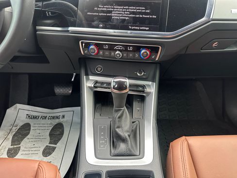 Used 2025 Audi Q3 2.0T Premium AWD/4WD image 12