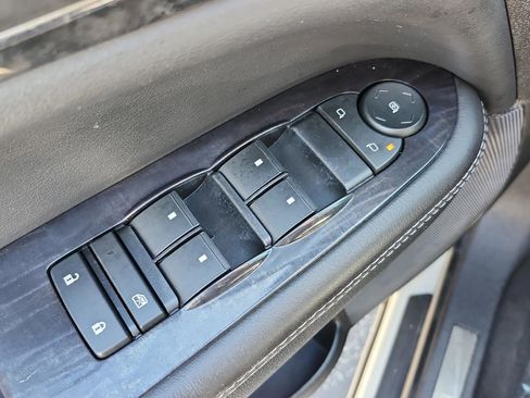 Used 2015 Buick Enclave Leather image 33