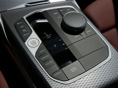 New 2026 BMW 330i Sedan w/ M Sport Package RWD image 10