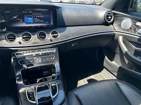Used 2017 Mercedes-Benz E 300 4MATIC image 14