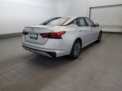 Used 2025 Nissan Altima 2.5 SV FWD image 9
