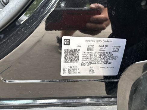 Used 2024 Buick Encore GX Avenir image 16