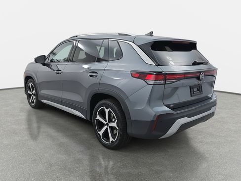 New 2026 Volkswagen Tiguan SE image 5