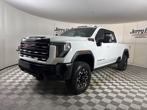 Used 2024 GMC Sierra 2500 AT4X image 1