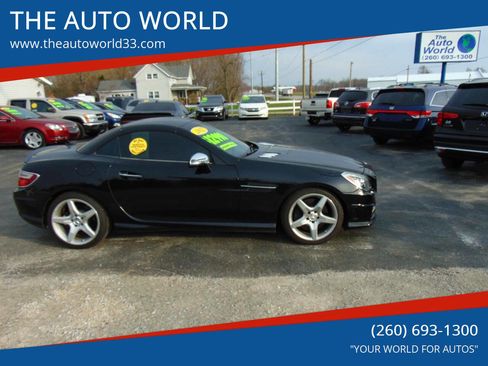 Used 2012 Mercedes-Benz SLK 350 image 1