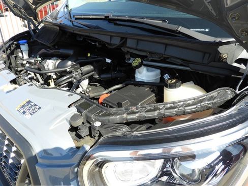 Used 2022 Ford Transit 350 XLT AWD/4WD image 44