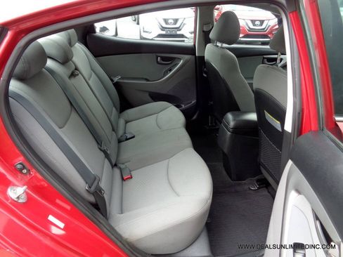 Used 2016 Hyundai Elantra Sport w/ Option Group 03 FWD image 17