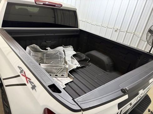 Used 2022 Chevrolet Silverado 1500 Custom w/ Rally Edition image 8