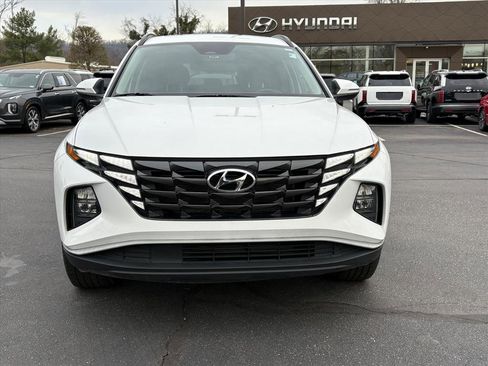 Used 2023 Hyundai Tucson SEL w/ Convenience Package image 2