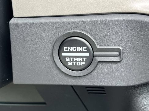 Certified 2025 Ford Bronco Outer Banks AWD/4WD image 30