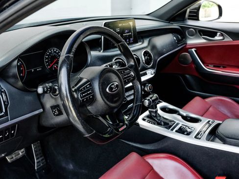 Used 2019 Kia Stinger GT1 RWD image 21