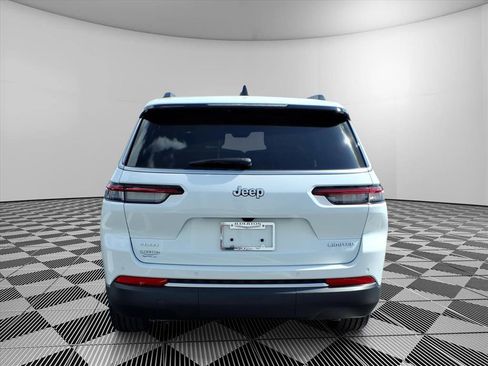 New 2026 Jeep Grand Cherokee L Limited w/ Trailer Tow Package AWD/4WD image 5