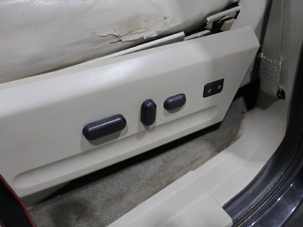 Used 2012 Ford Expedition Limited AWD/4WD image 11