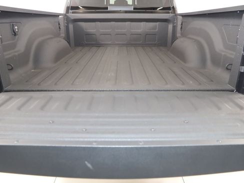 Used 2025 RAM 2500 Laramie AWD/4WD image 46