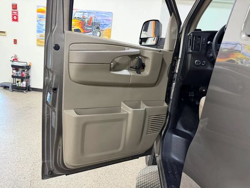 Used 2014 Chevrolet Express 3500 LT w/ LT Preferred Equipment Group RWD image 30