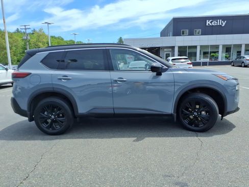 Certified 2023 Nissan Rogue SV w/ SV Premium B Package AWD/4WD image 4