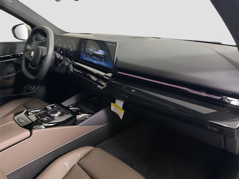 New 2026 BMW 530i w/ Premium Package RWD image 30