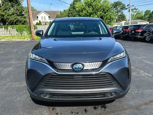 Used 2021 Toyota Venza LE AWD/4WD image 2