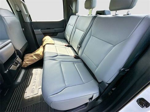 New 2025 Ford F550 4x4 Crew Cab image 15