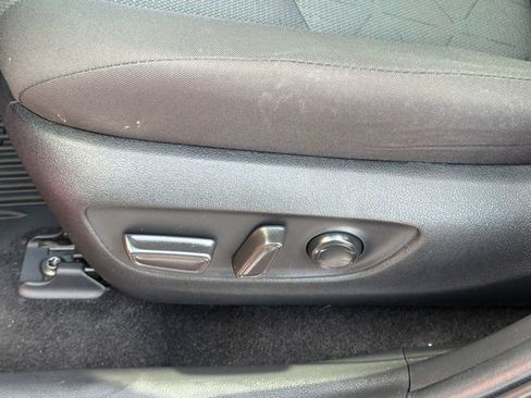 Used 2024 Toyota RAV4 XLE FWD image 15