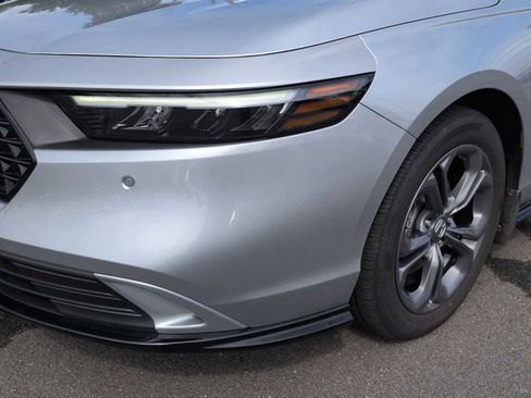 Used 2025 Honda Accord EX-L image 11
