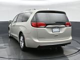 Used 2017 Chrysler Pacifica Touring-L Plus w/ Advanced Safetytec Group image 5
