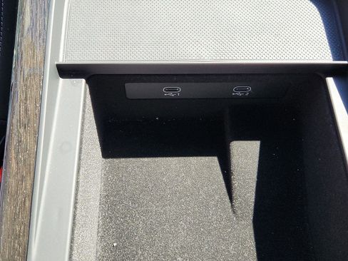 Used 2025 Audi Q7 3.0T Prestige w/ Prestige Package image 24