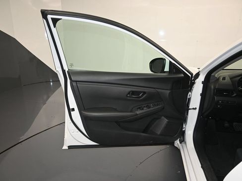 Used 2024 Nissan Sentra S FWD image 10