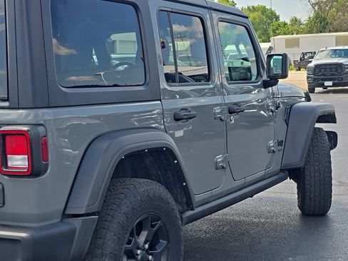 Used 2022 Jeep Wrangler Unlimited Sport AWD/4WD image 59