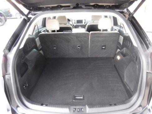 Used 2017 Ford Edge Titanium w/ Technology Package image 39