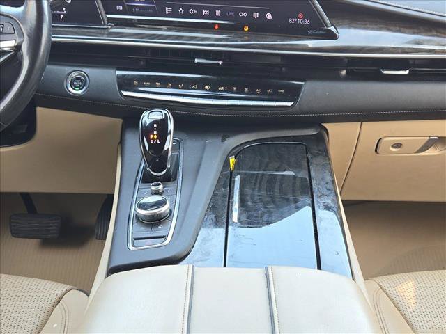 Used 2023 Cadillac Escalade Premium Luxury AWD/4WD image 8
