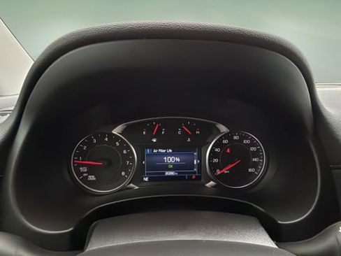 Used 2024 GMC Terrain SLE image 15