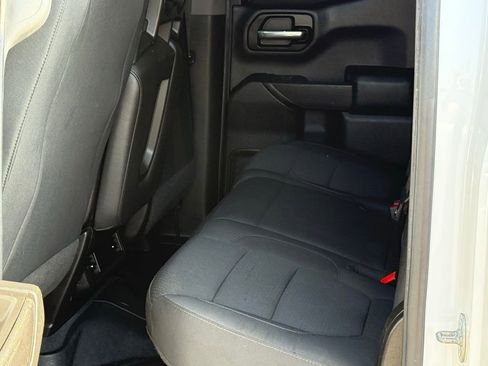 Used 2020 Chevrolet Silverado 1500 Custom Trail Boss w/ Custom Convenience Package image 8