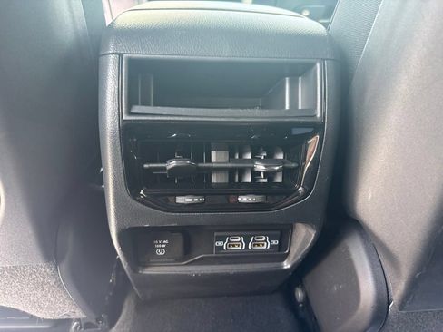 Used 2024 Jeep Grand Cherokee Altitude AWD/4WD image 31