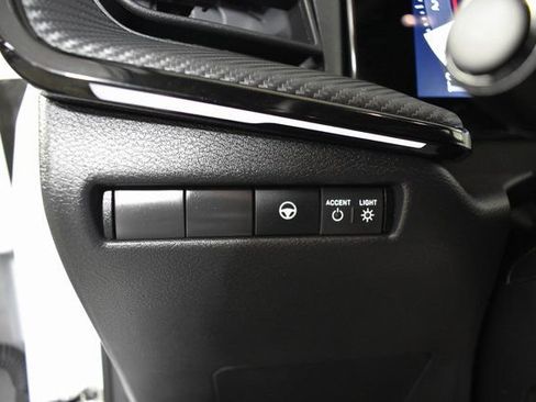 Certified 2025 Nissan Kicks SR w/ Illumination Package image 13