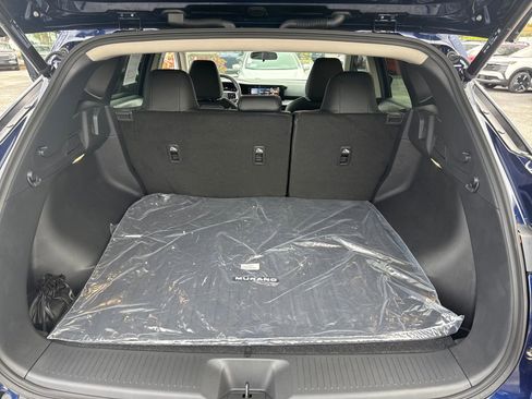 Certified 2025 Nissan Murano SV image 23